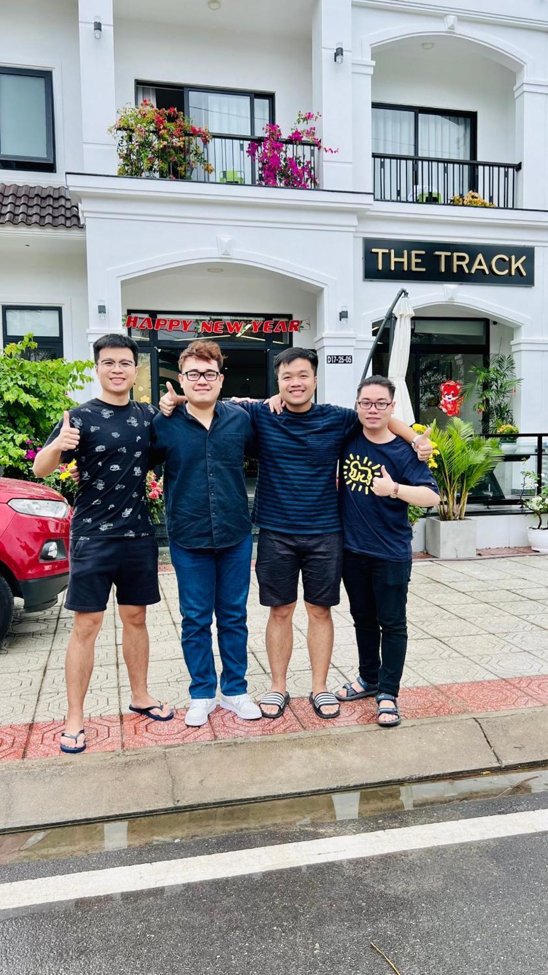 The Track Homestay - Near Bai Dai Beach Cam Lam Dış mekan fotoğraf