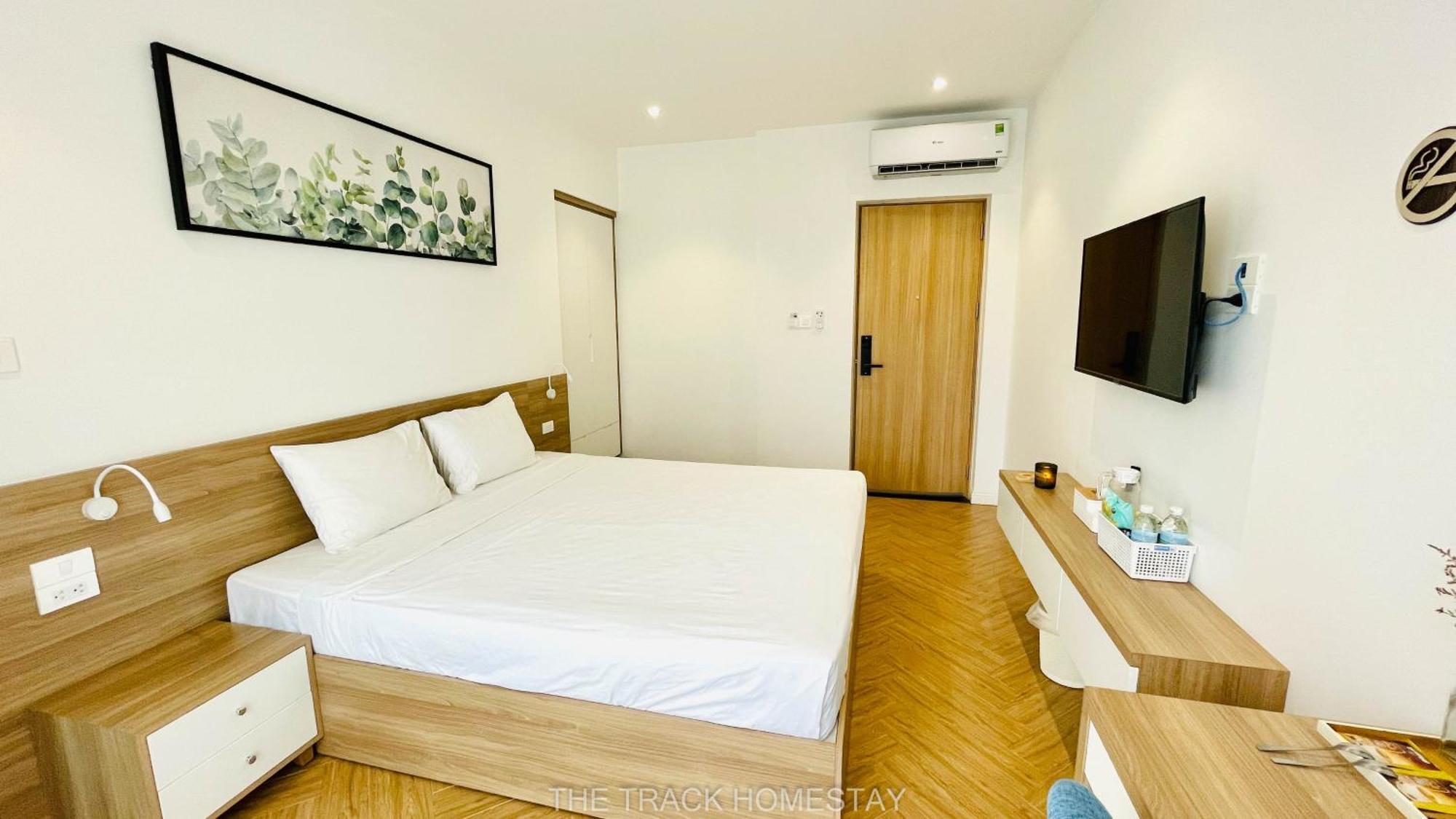The Track Homestay - Near Bai Dai Beach Cam Lam Dış mekan fotoğraf