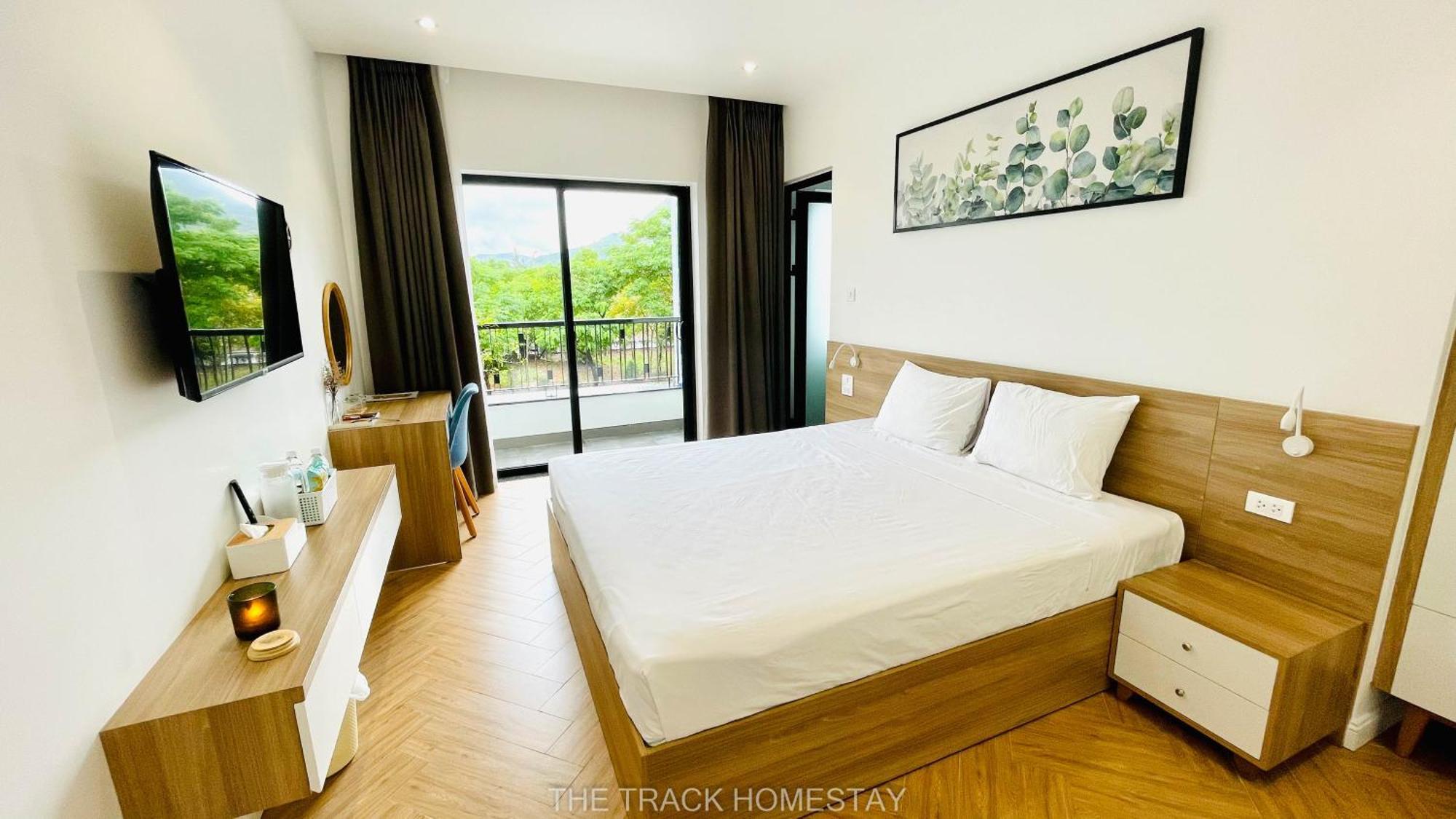 The Track Homestay - Near Bai Dai Beach Cam Lam Dış mekan fotoğraf